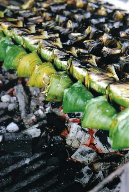 Foto von Sata (Malaysischer Fisch im Bananenblatt) – fertig angerichtet
