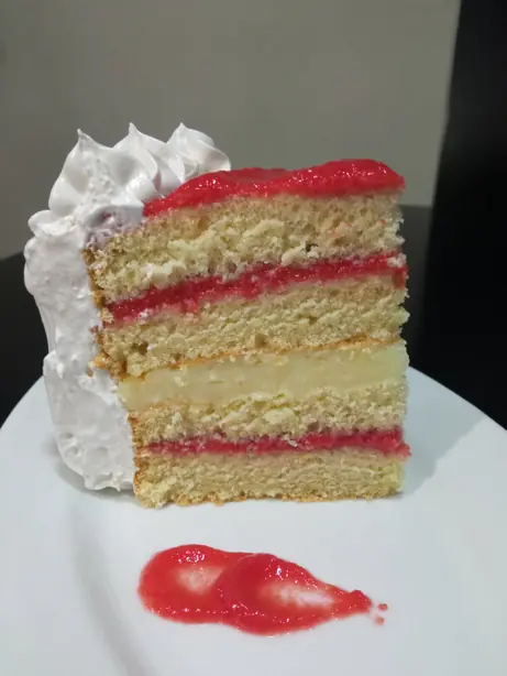 Foto von Torta Maria Luisa – fertig angerichtet
