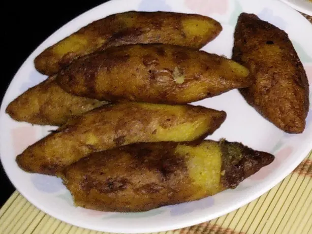 Foto von Unnakai (Indisches Bananengebäck) – fertig angerichtet