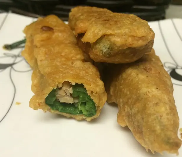 Foto von Indische Bajji (Bhaji) – fertig angerichtet