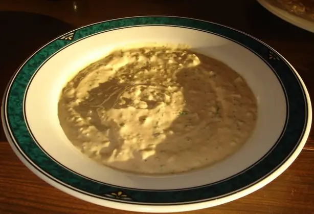 Foto von Hausgemachte Tahina (Cremige Sesampaste) – fertig angerichtet