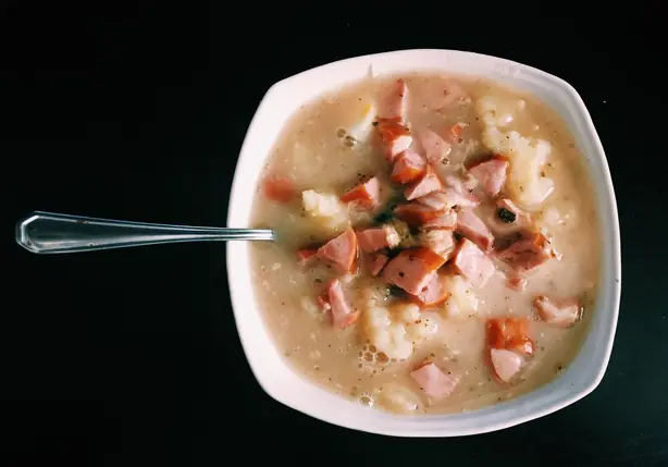 Foto von Klassische Basler Mehlsuppe – fertig angerichtet