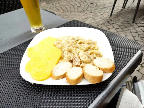 Foto von Baccalà alla vicentina (Stockfisch nach Vicenza-Art) – fertig angerichtet