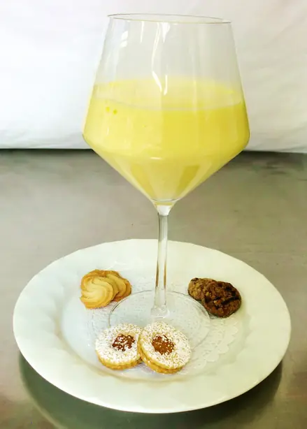 Foto von Klassische Zabaglione (Zabaione) – fertig angerichtet