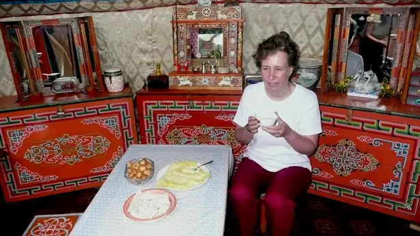 Zu Gast in einer Jurte – Foto: Brücke-Osteuropa (PUBLIC DOMAIN)